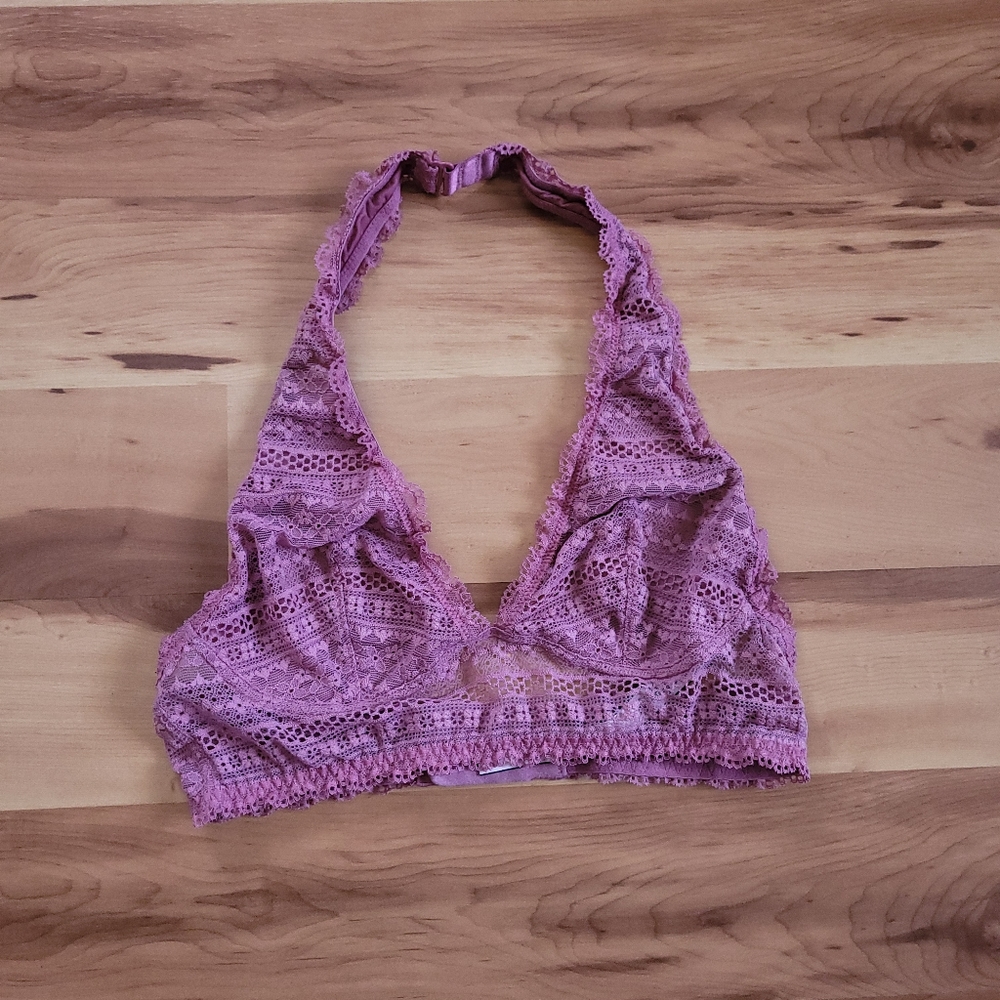 Victoria's Secret Pink Halter Lace Bralette in size Small